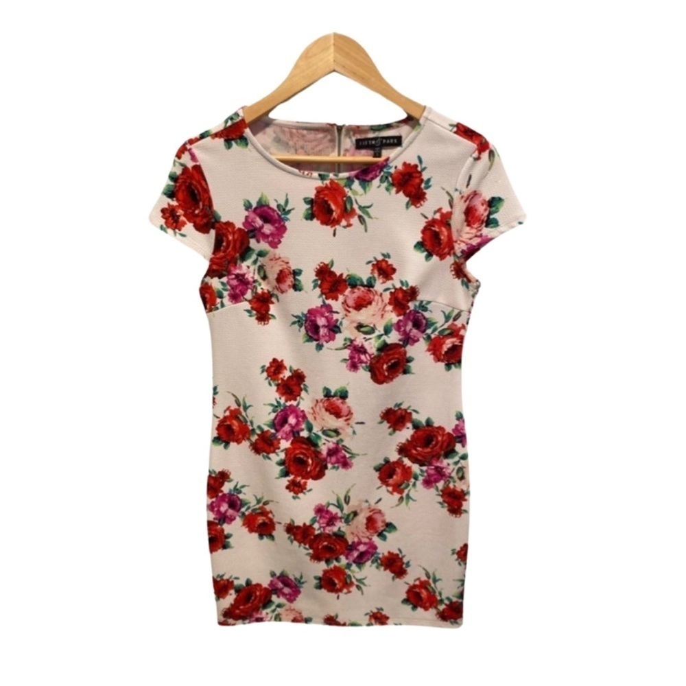 Fifth & Park White Floral Shift Dress Size S